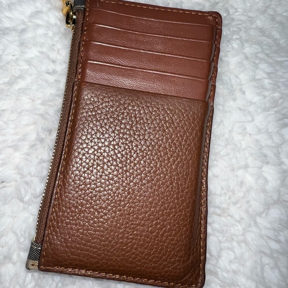 Authentic Burberry card wallet - Picture 3 of 4